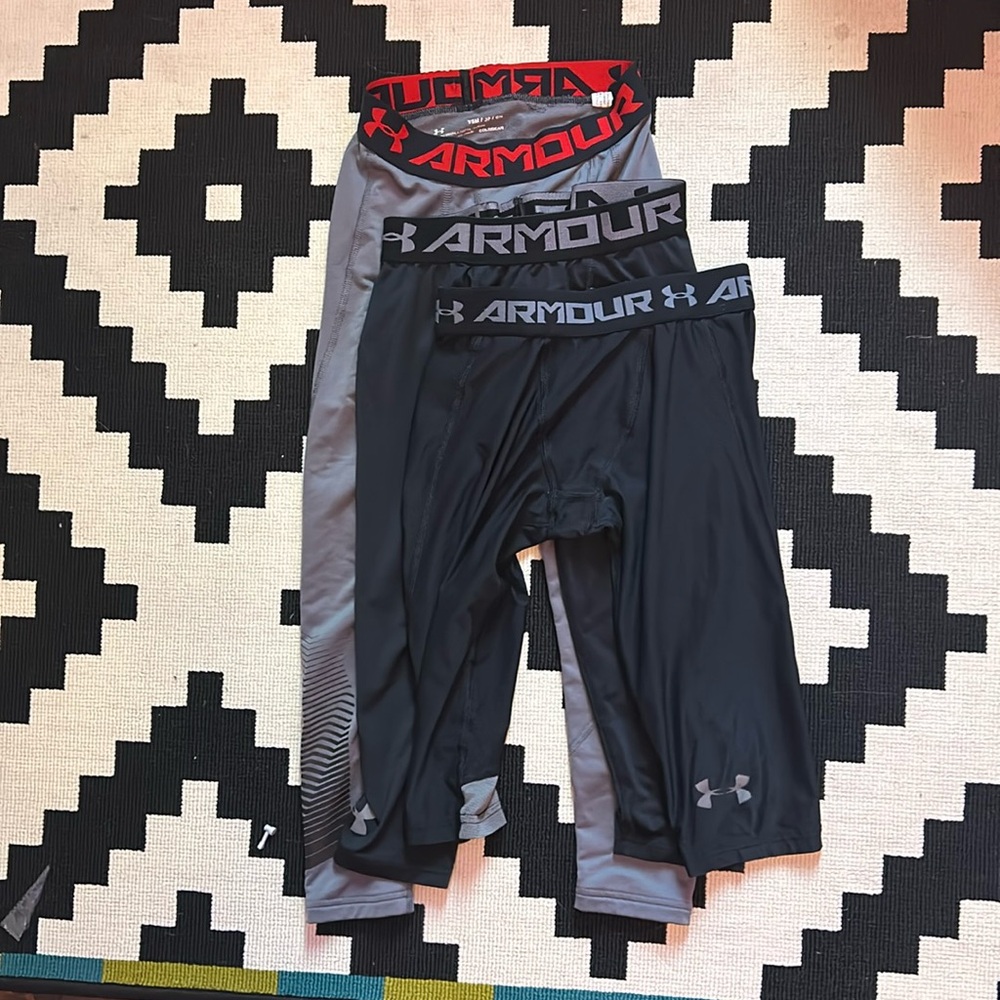 Under Armour Boys Leggings LOT- YSM.